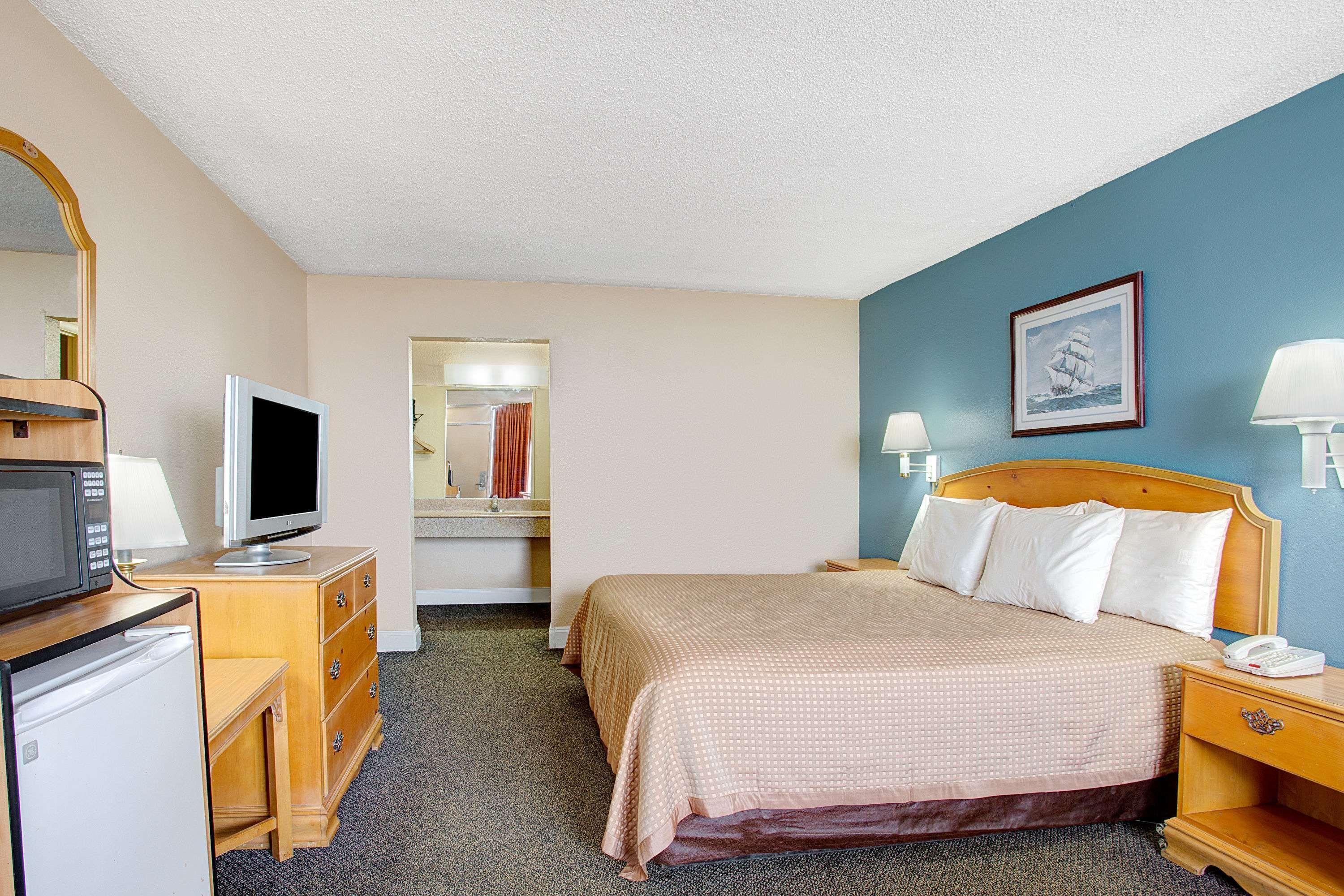 Super 8 by Wyndham Norfolk/Chesapeake Bay Hotell Eksteriør bilde