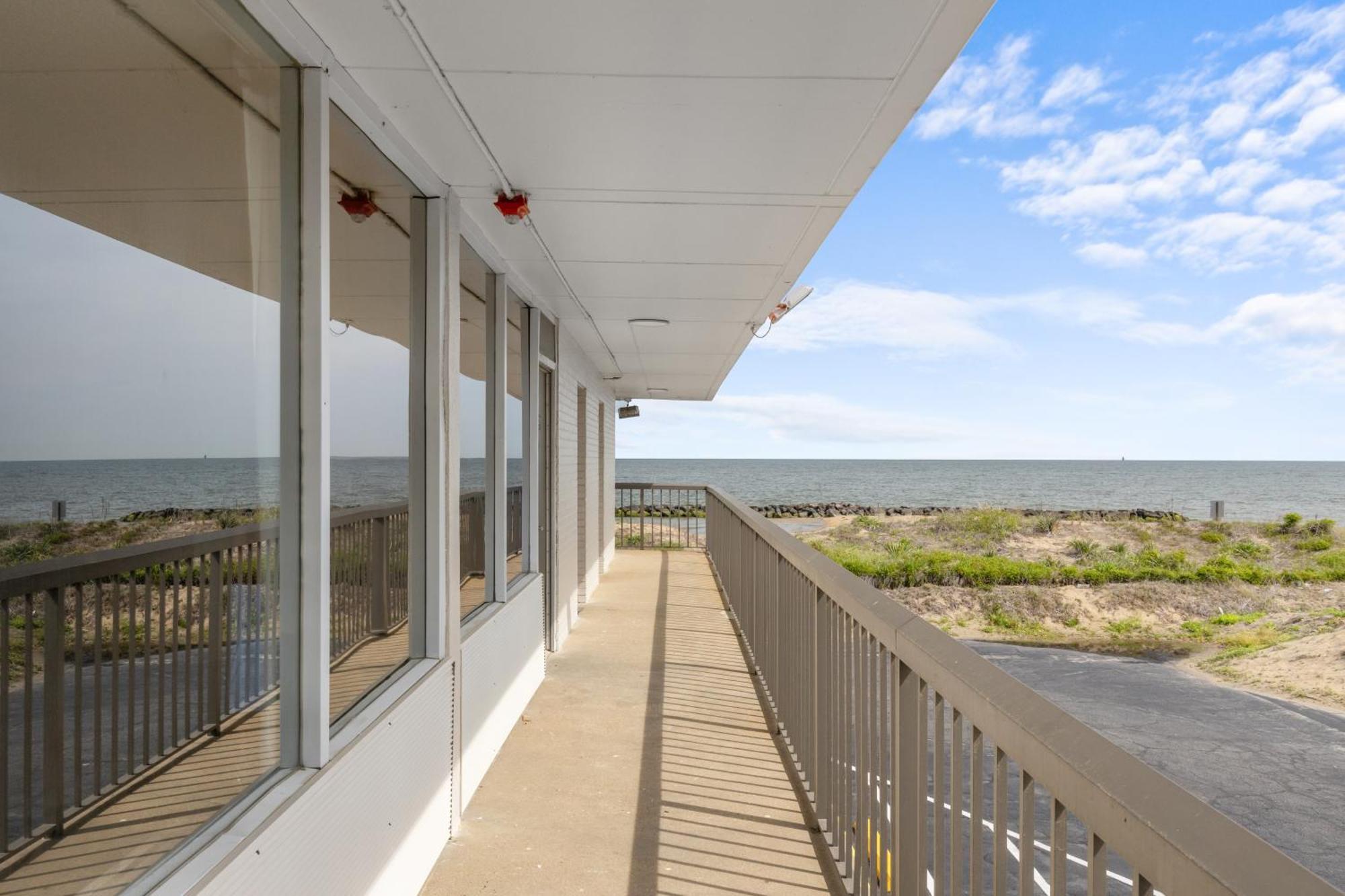 Super 8 by Wyndham Norfolk/Chesapeake Bay Hotell Eksteriør bilde